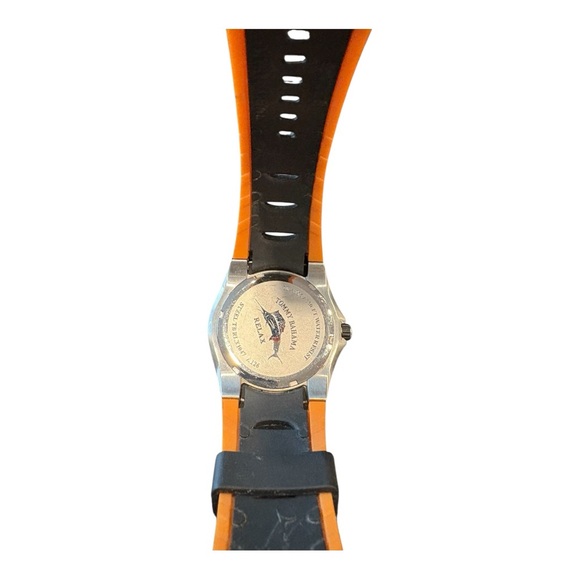 Tommy Bahama sporty watch with rubber band in black/orange. JB5 - Picture 5 of 9